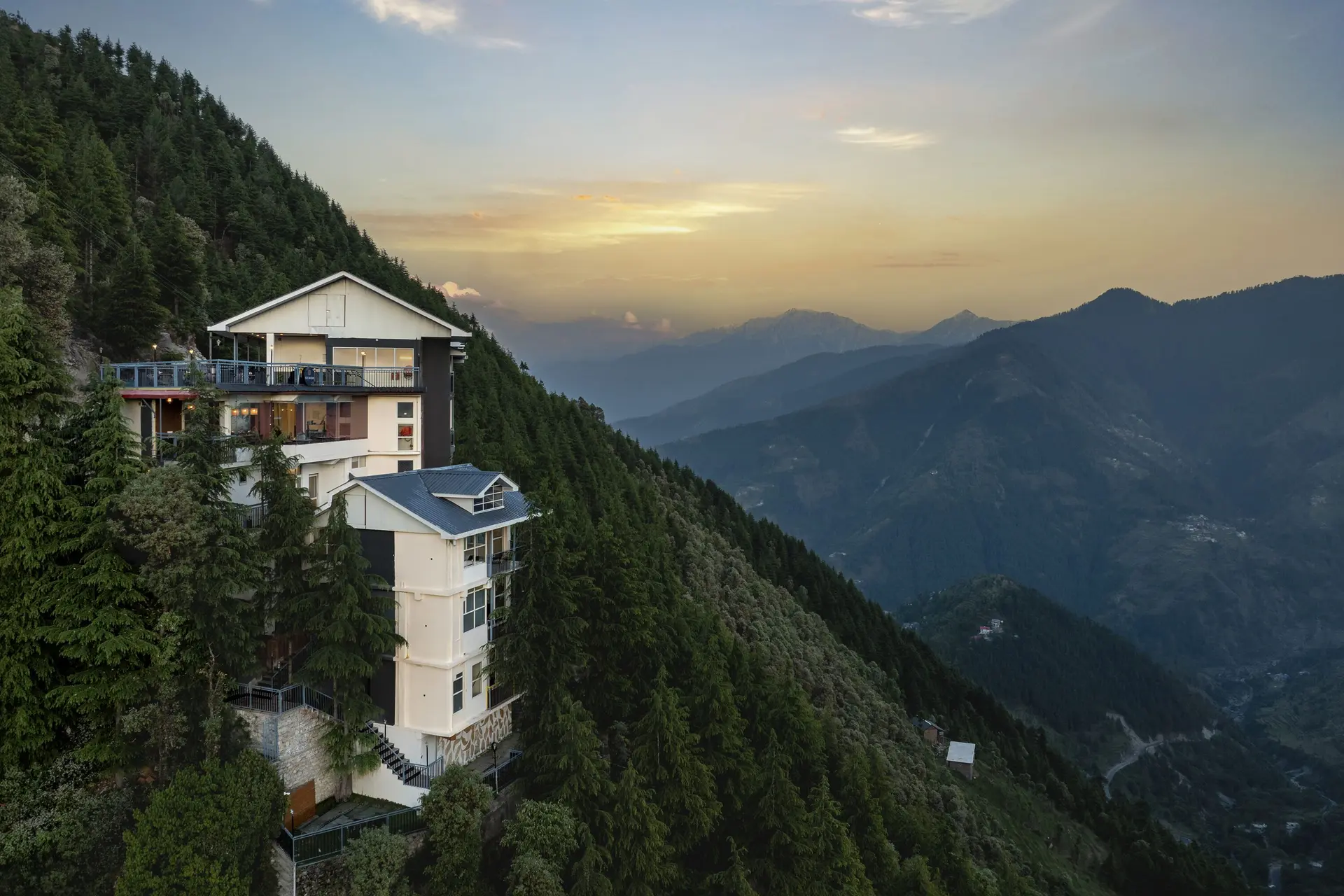 Best Hotels to Stay in Dalhousie