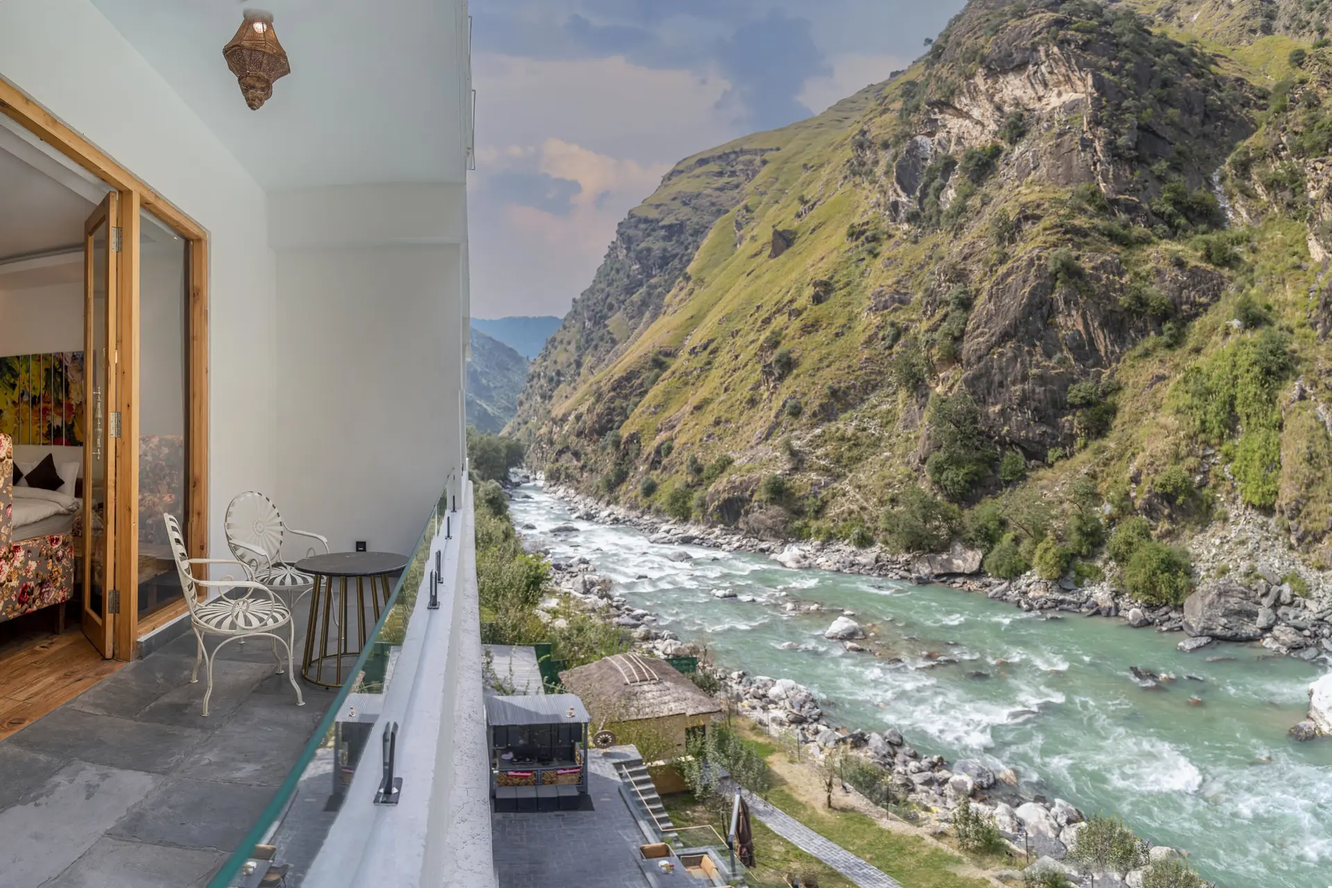 Kasol Trip from Delhi: Route, Itinerary, Budget and Stay Guide
