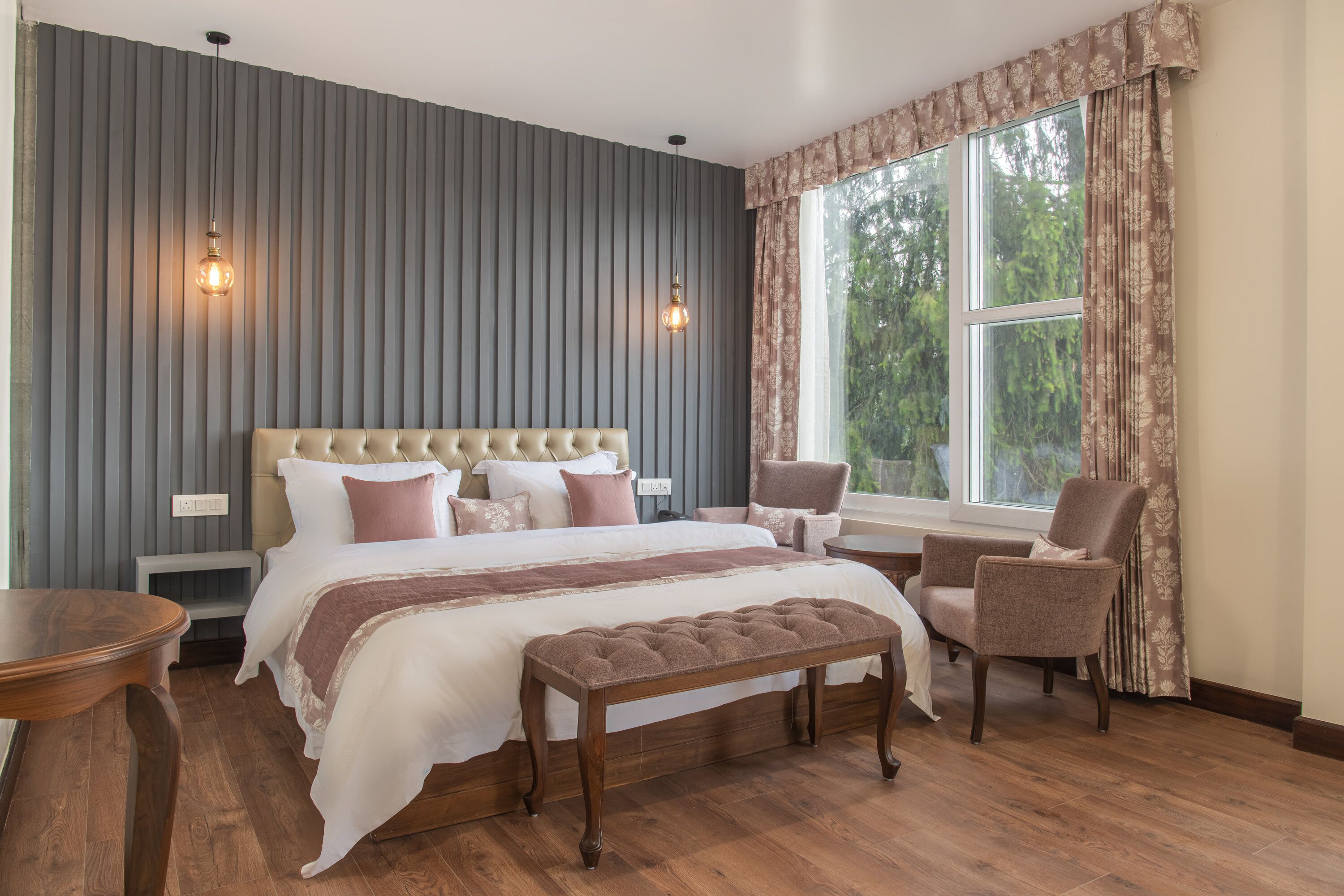 Luxury on a Budget: Affordable Yet Romantic Hotels in Manali for Couples